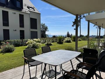 Ferienwohnung für 6 Personen, mit Ausblick und Seeblick sowie Garten in Lindau