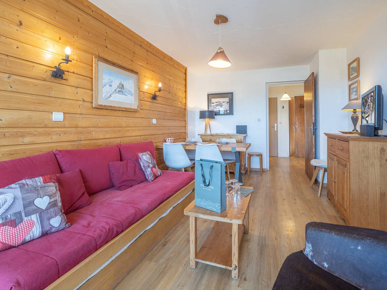 Appartement entier, Appartement en centre station, animaux admis, proche pistes de ski in Huez, Parc national des Écrins