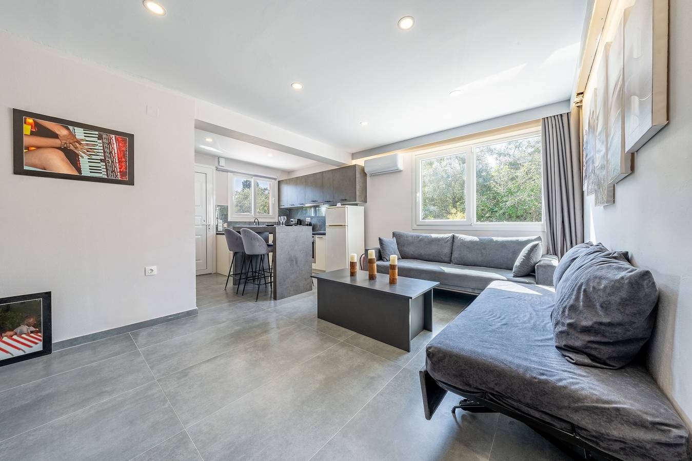 Appartement entier, Appartement 'Starry Sky Luxury 1' avec jardin partagé, Wi-Fi et climatisation in Corfou