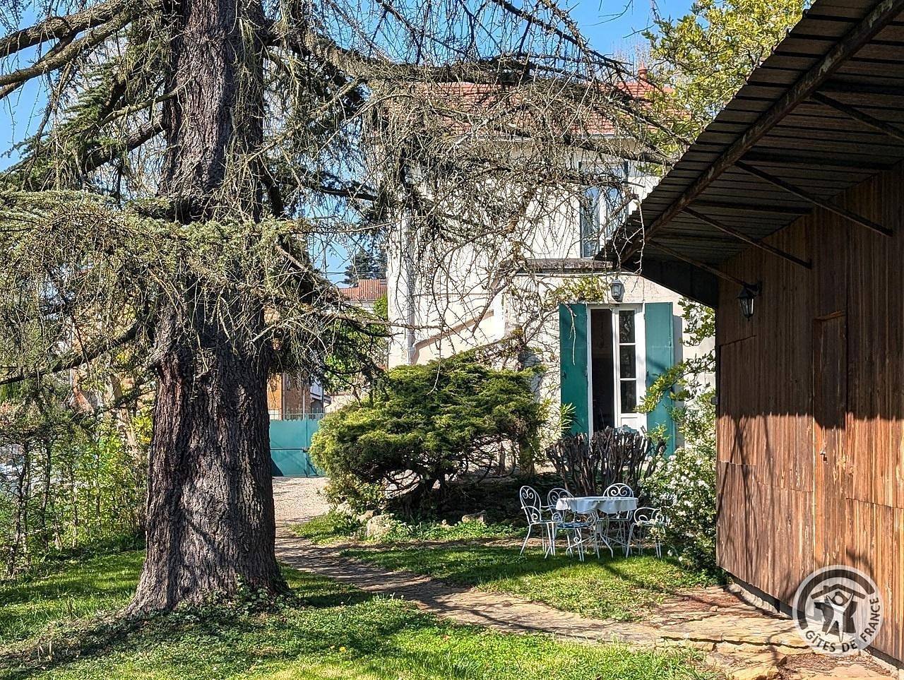 L'Albizia in Villefranche-sur-Saône, Beaujolais