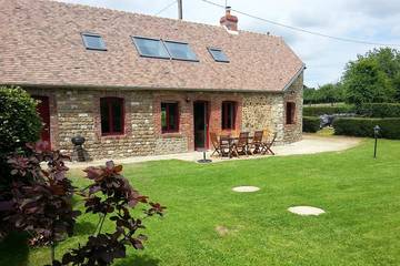 Gîte pour 6 personnes, avec jardin et terrasse dans Les Monts D Andaine