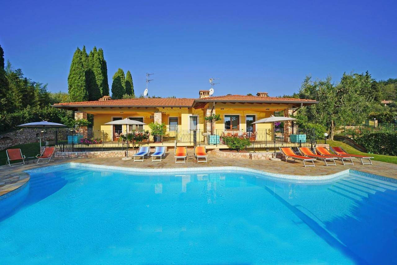 Villa Sul Garda in San Felice del Benaco, Prealpi Gardesane