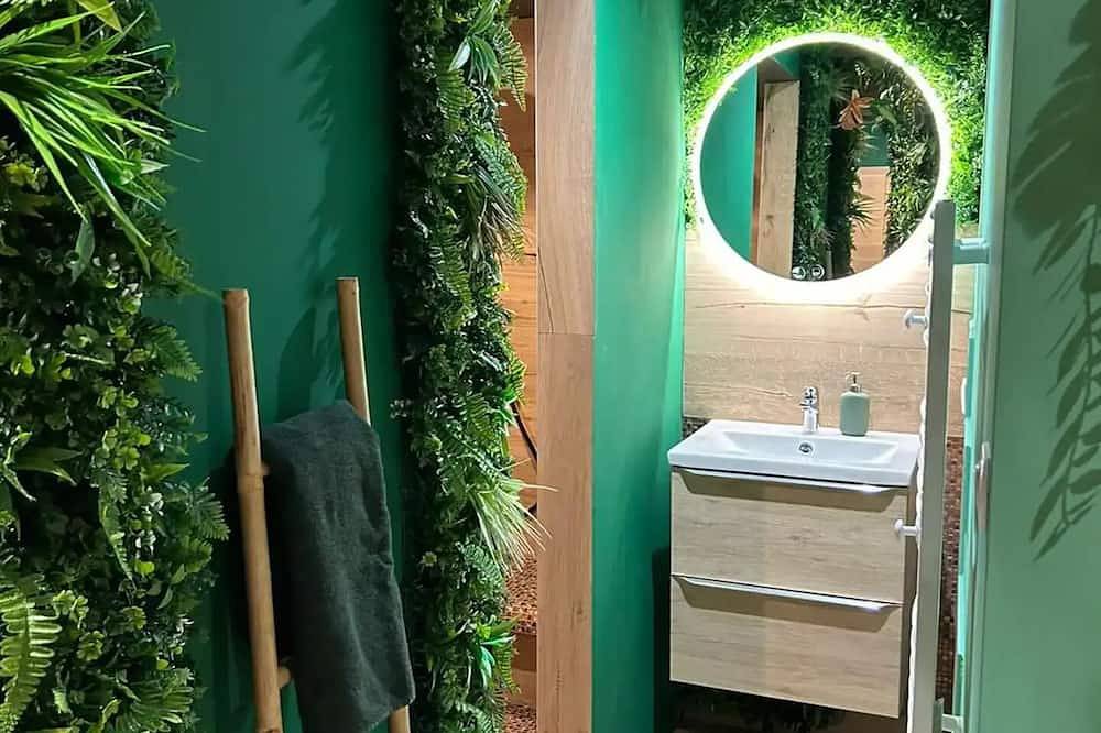 Apartamento entero, Apartment Cocoon jungle, romantic loveroom in Altkirch, Región de Altkirch