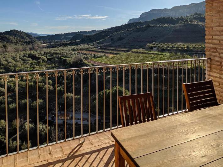 Apartamento para 12 personas, con vistas y terraza, Se admiten mascotas en Serra de Montsant