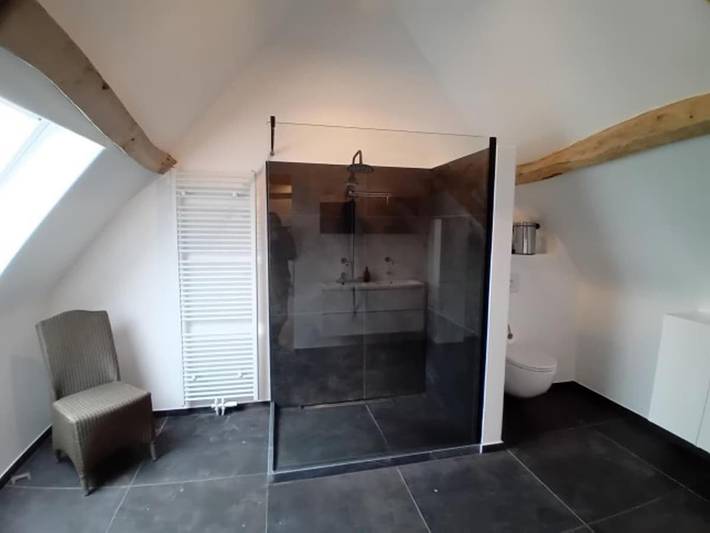 Location de vacances pour 2 personnes, avec sauna et vue ainsi que piscine et jardin à Celles (Hainaut) - 3