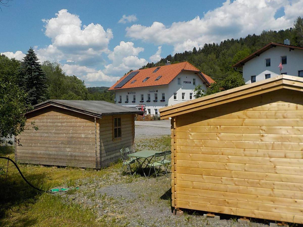 Camping Cabin with Shared Bathroom in Schönberg (Beieren), Oost-Beieren