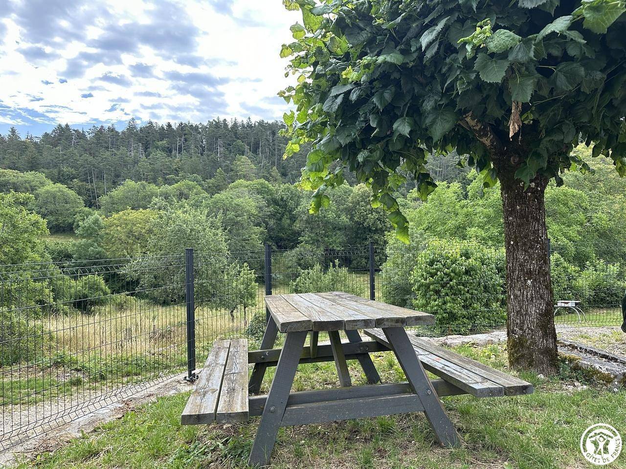 Casa rural con jardín cerca del río L'Ain in Sonthonnax-la-Montagne, Nantua