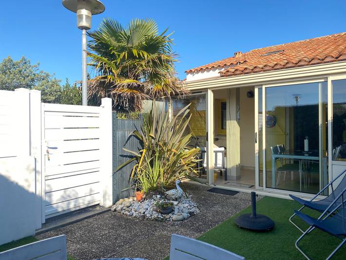Location de vacances pour 4 personnes, avec jardin et terrasse dans Plage Clemenceau La Tranche Sur Mer