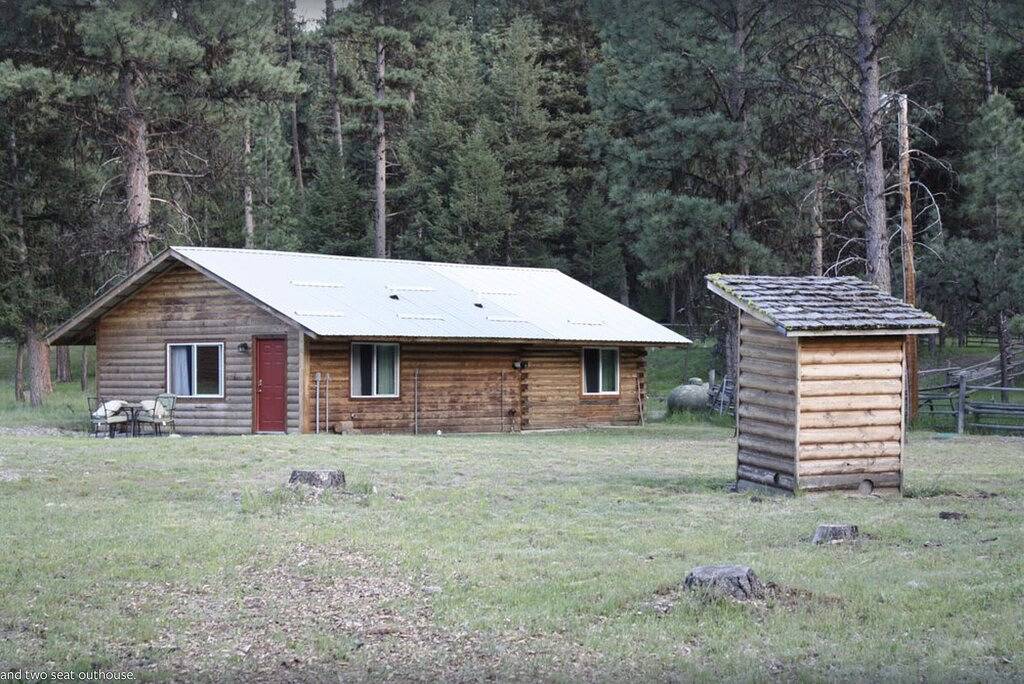 Coal Creek Mountain Lodge\npremier mountain lodge with beautiful scenic views! in Ravalli County