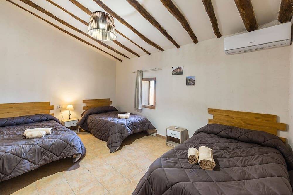 Holiday Home \"Casa Moya\" with Mountain View, Private Pool & Wi-Fi in Caravaca de la Cruz, Murcia Inland