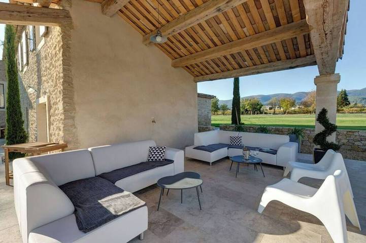 Maison de vacances pour 8 personnes, avec piscine et jardin à Cucuron