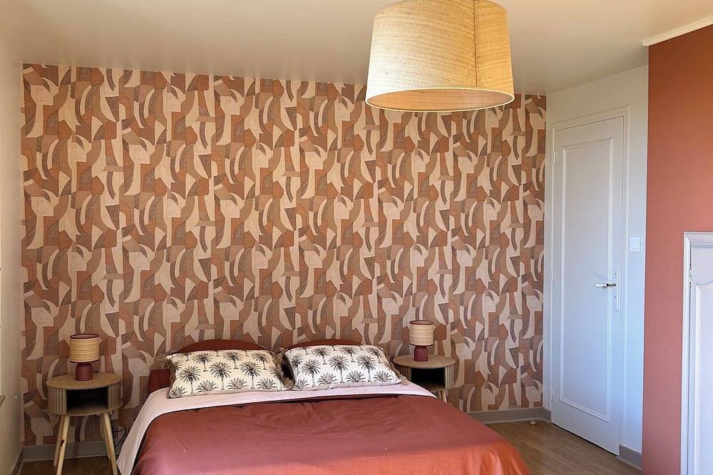 Maison Juliette, 5 minutes from Brive-la-Gaillarde in Ussac, Brive-la-Gaillarde region