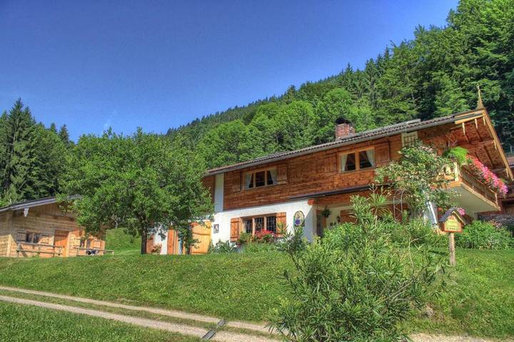 Apartamento de vacaciones para 2 personas, con terraza además de jardín y vistas - 1