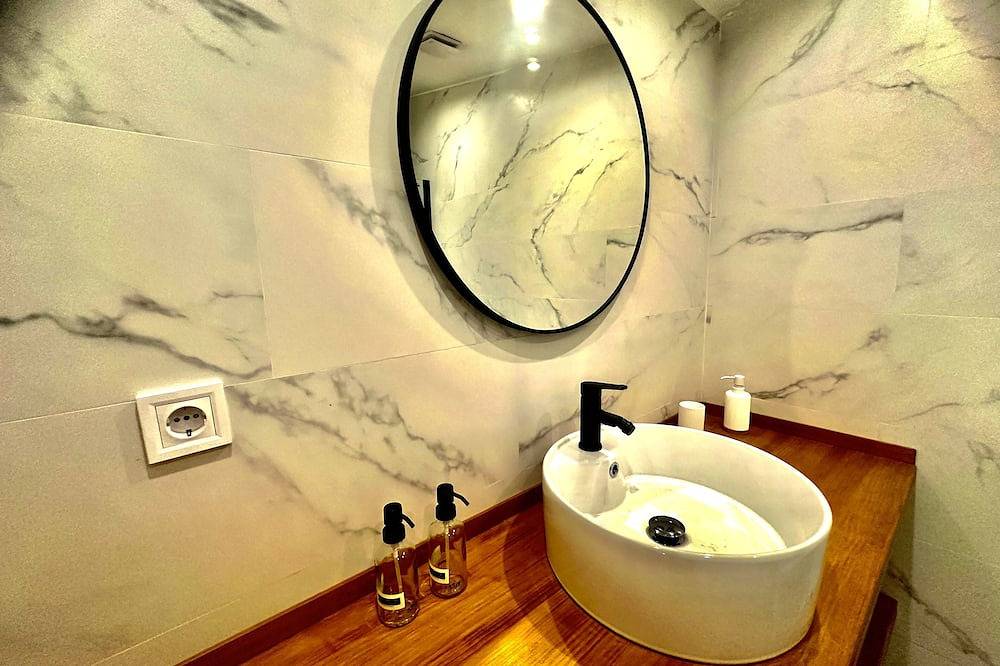 Exclusivo Apartamento Privado con Jacuzzi Abierto Todo el año in Artés, Pla de Bages DO