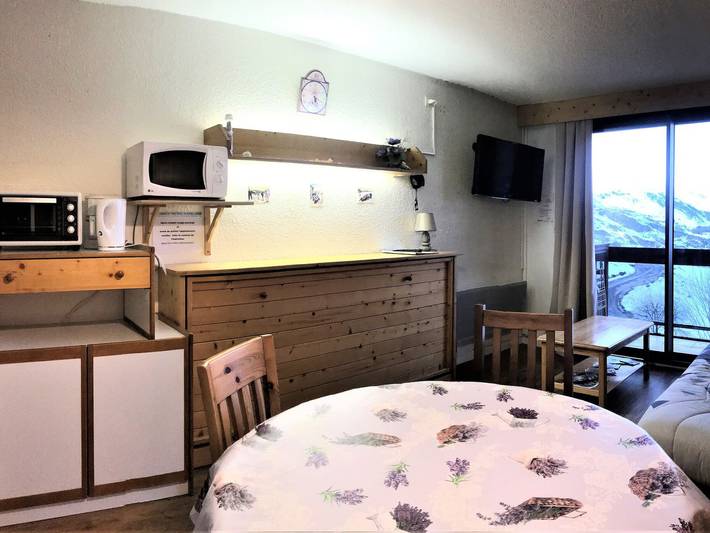 Chalet pour 5 personnes, avec balcon et piscine dans Le Corbier