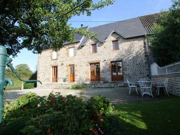 Gîte pour 5 personnes, avec jardin à Lolif