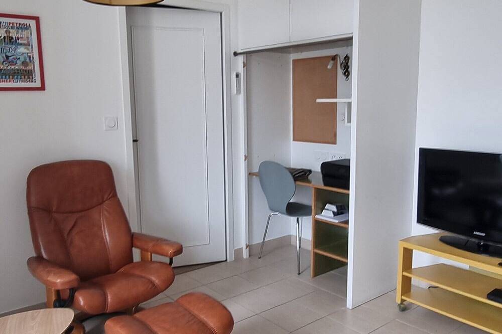 Appartement entier, Appartement de plein pied face à un espace vert, très bien équipé in Saint-Genis-de-Saintonge, Région de Jonzac