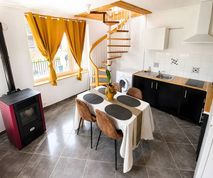 Apartment 'L'échappée Verte En Thiérache' with Private Garden and Wi-Fi