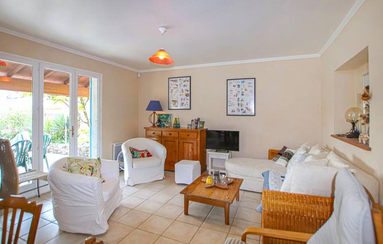 Location de vacances pour 6 personnes, avec piscine ainsi que terrasse et jardin à La Baume-de-Transit - 3