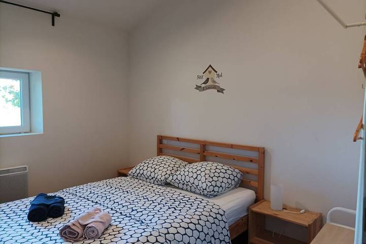 Location de vacances pour 8 personnes, avec piscine et jardin à Fontcouverte - 4