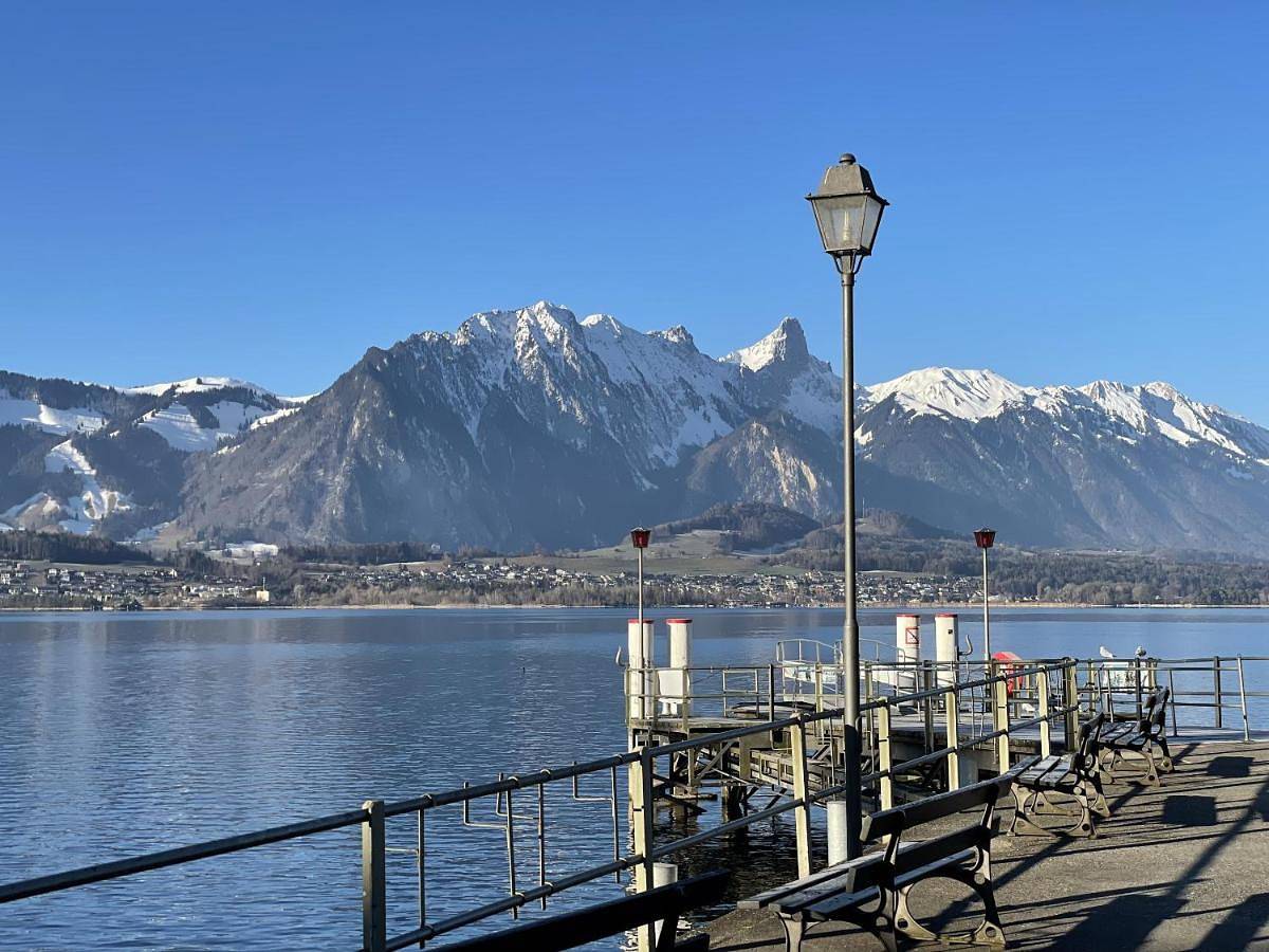 Haus der Schwalbe in Oberhofen am Thunersee, Thunersee