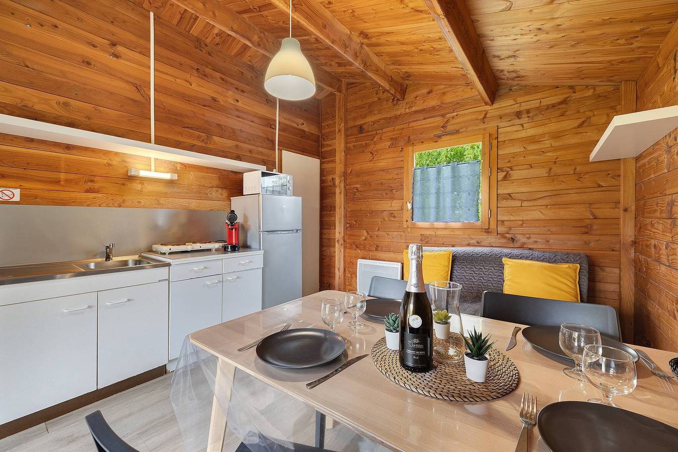 Chalet "Confort 20" with Terrace and Shared Pool in Saint-Gervais (Vendée), Vendée