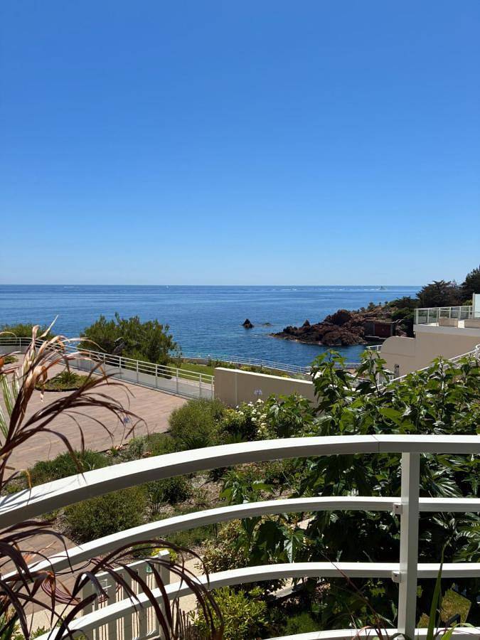 Appartement de vacances pour 2 personnes, avec Balcon et Terrasse ainsi que Jardin et Piscine