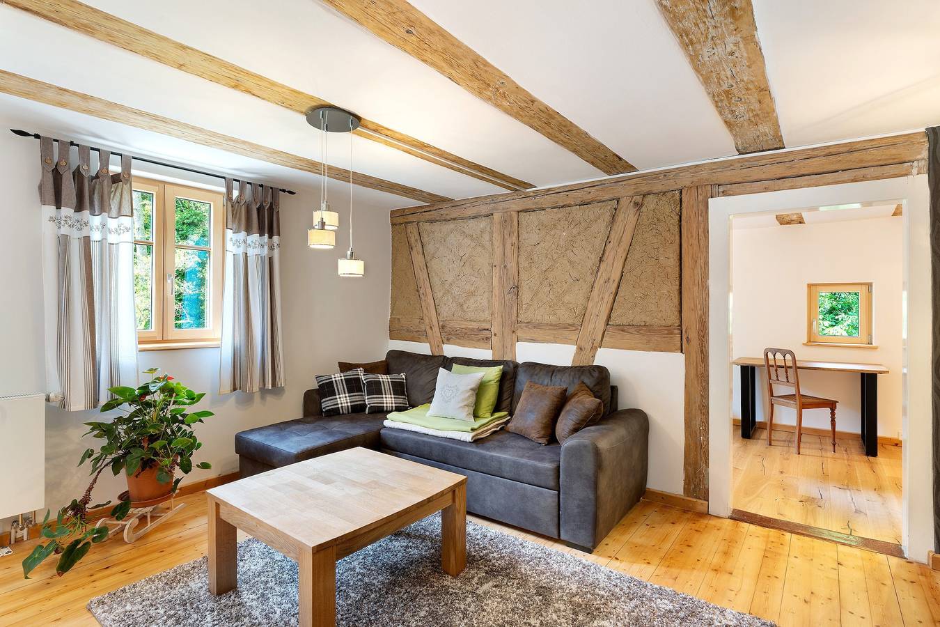 Apartamento entero, Apartamento 'Am Rubach' con terraza compartida, jardín privado y Wi-Fi in Baden-Baden, Northern Black Forest