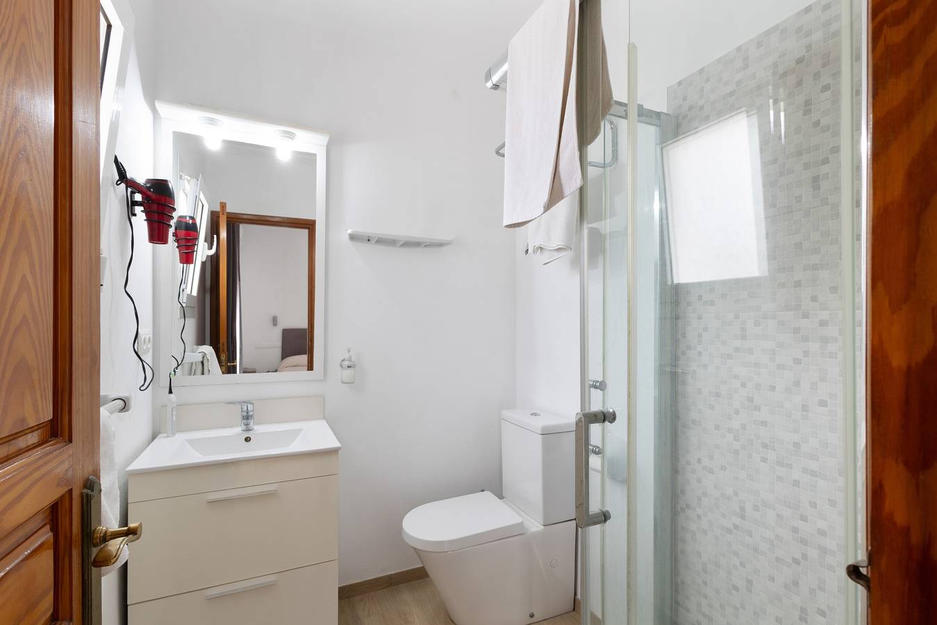Kamer 'Doble - 2' met uitzicht op de bergen, Wifi en airconditioning, foto 7