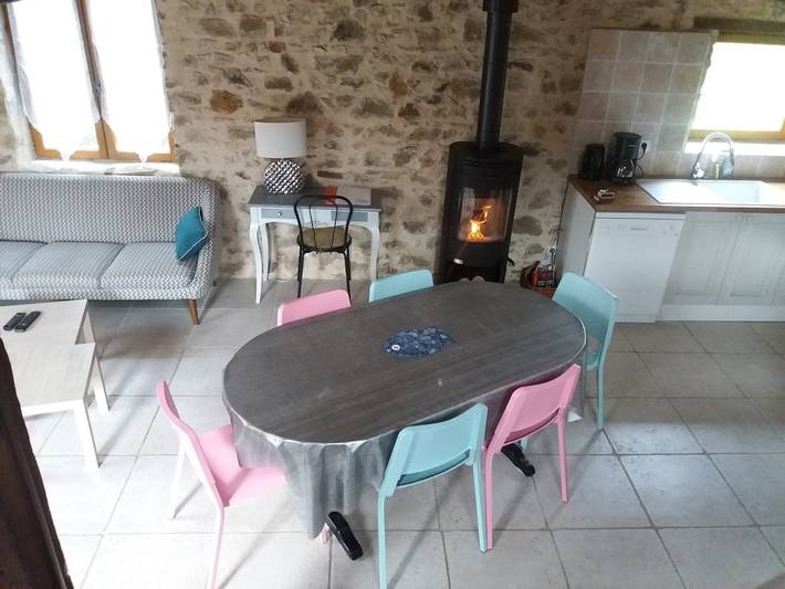 Gîte pour 6 personnes, avec jardin ainsi que terrasse et piscine - 1