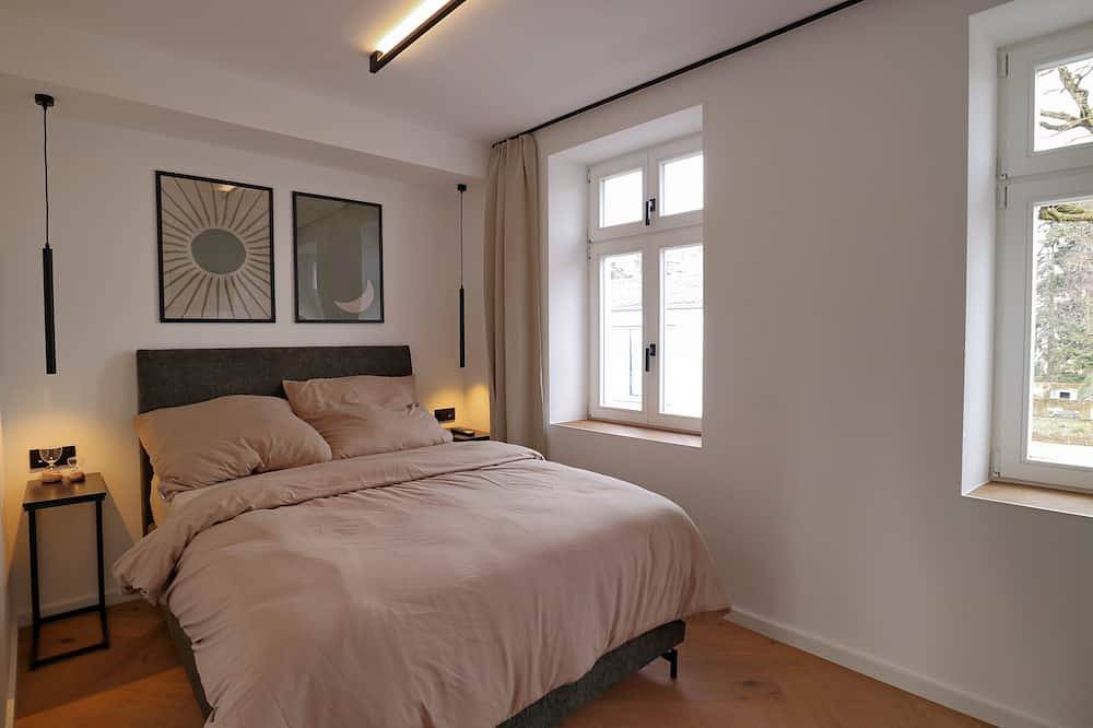 Vacation home directly on the Moselle in Trier. New building for 6 people with parking space in Trier (Stad), Trier