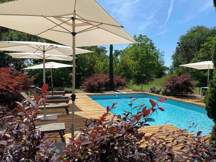 Location de vacances pour 15 personnes, avec piscine et jardin à Arengosse