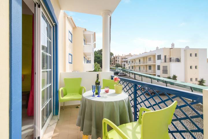 Gîte pour 5 personnes, avec jardin ainsi que balcon et bassin pour enfant dans Olhos de Água - 3