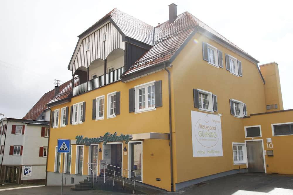 Entire apartment, Camera doppia con doccia e servizi igienici in Rosenfeld, Neckar-Alb