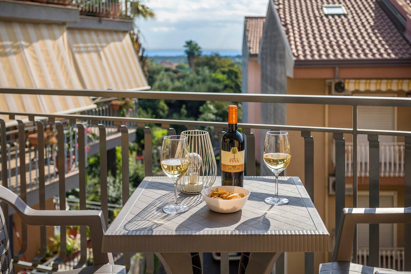 Hel leilighet, Ferieleilighet for 6 personer med balkong in Fiumefreddo di Sicilia, Provinsen Catania