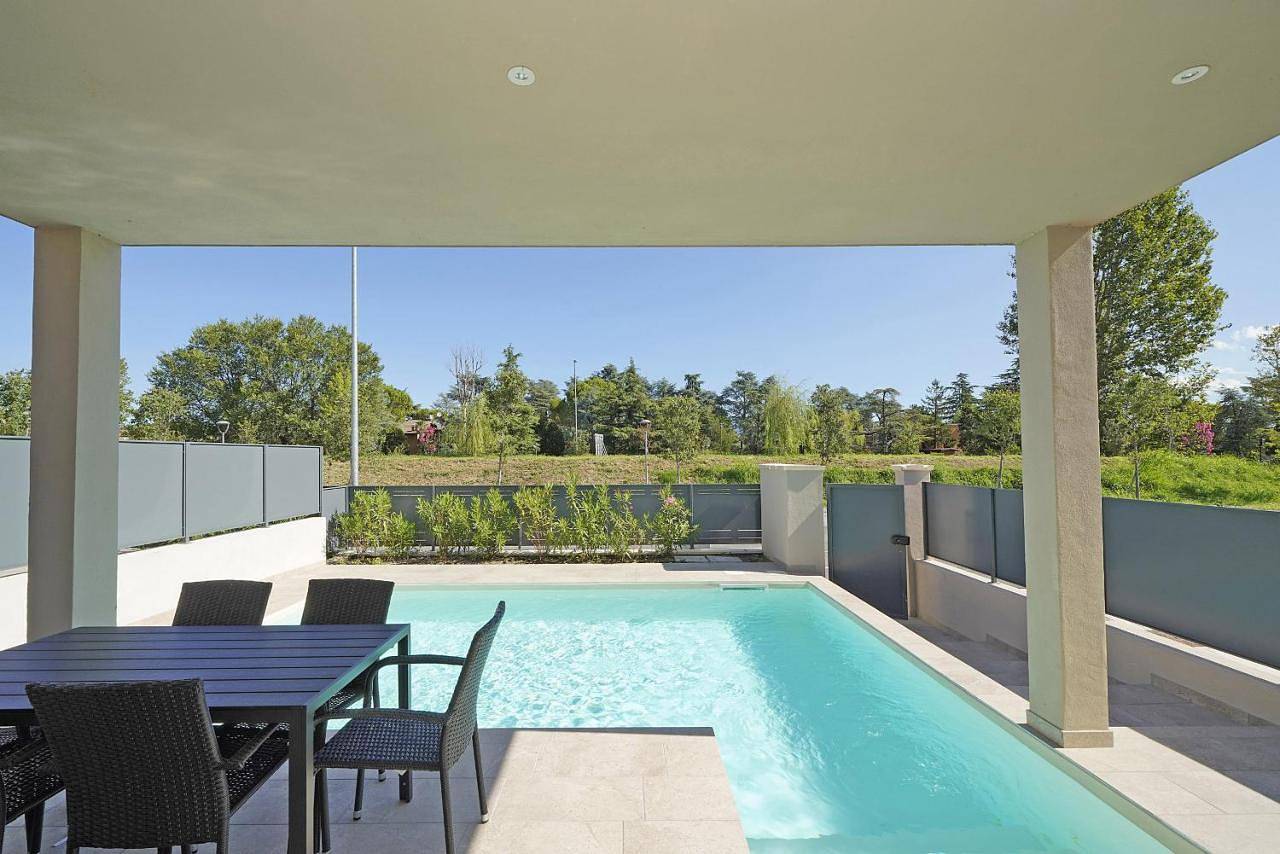 Villa with Private Pool in Sirmione, Prealpi Gardesane