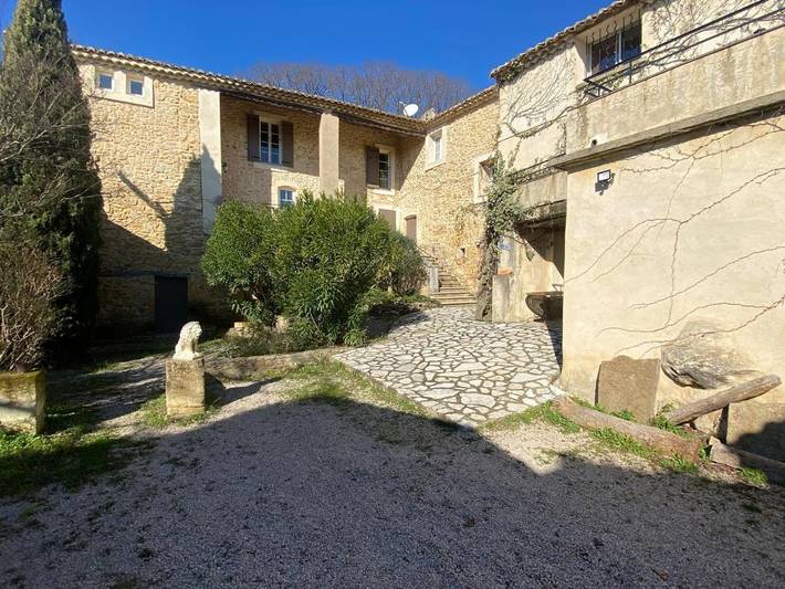 Location de vacances pour 14 personnes, avec jardin ainsi que vue et piscine à Tresques - 4