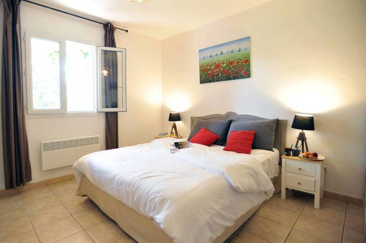 Location de vacances pour 10 personnes, avec jardin et terrasse, animaux acceptés à Ventiseri - 4