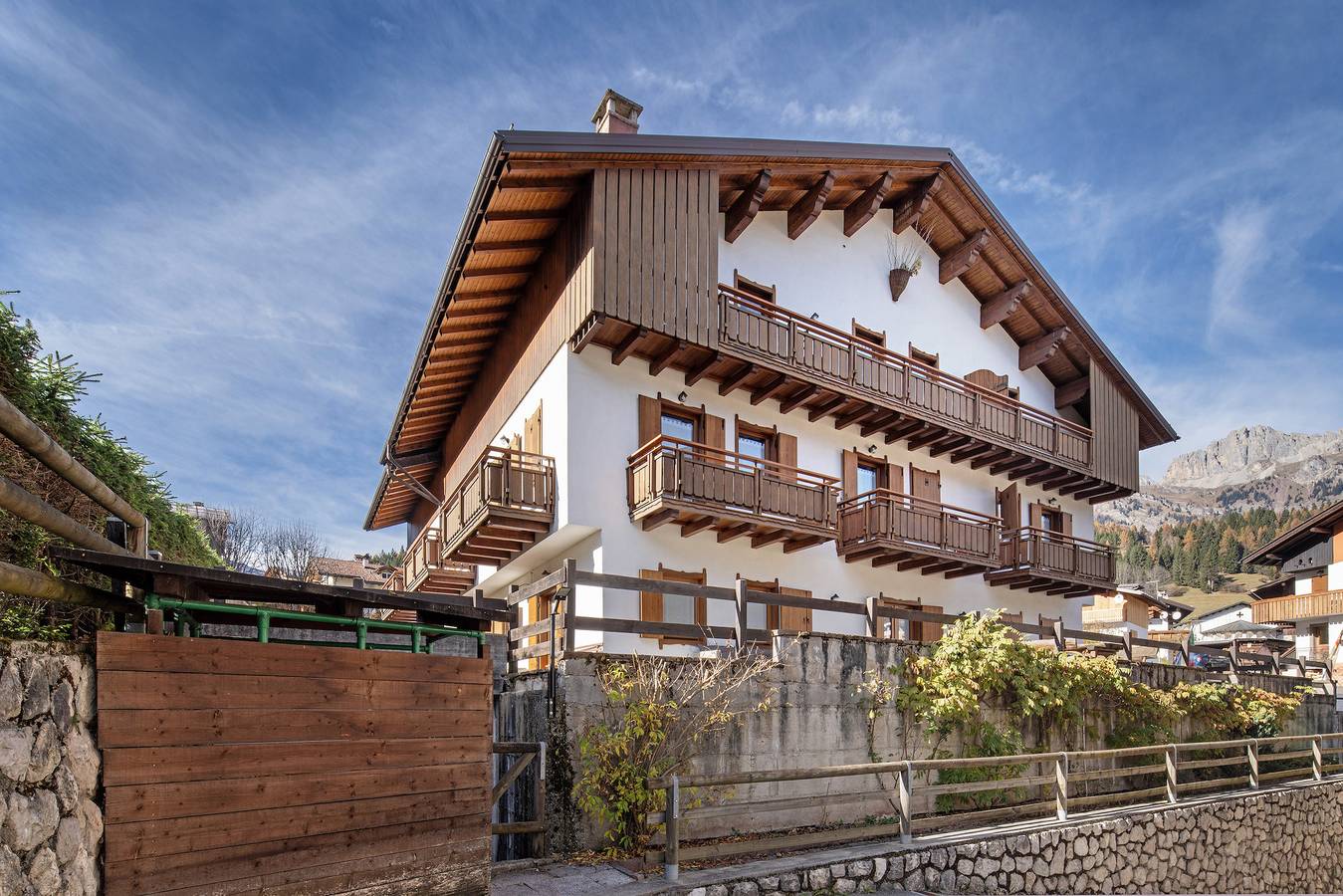 Entire apartment, Apartment 'Residence Malibu Appartamento 4' with Mountain View and Wi-Fi in Falcade, Dolomiti Superski
