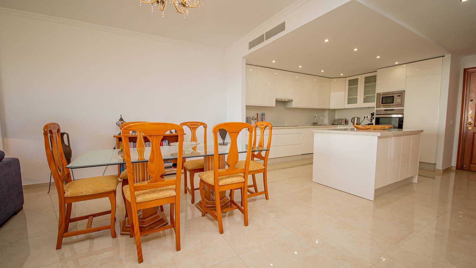 Entire apartment, Los Castillos 12 in Puerto de la Duquesa, Manilva