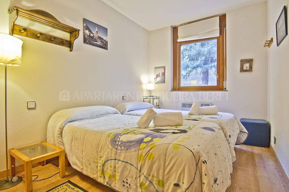Entire apartment, Rabadà - Edif. Saumet in Baqueira, Naut Aran