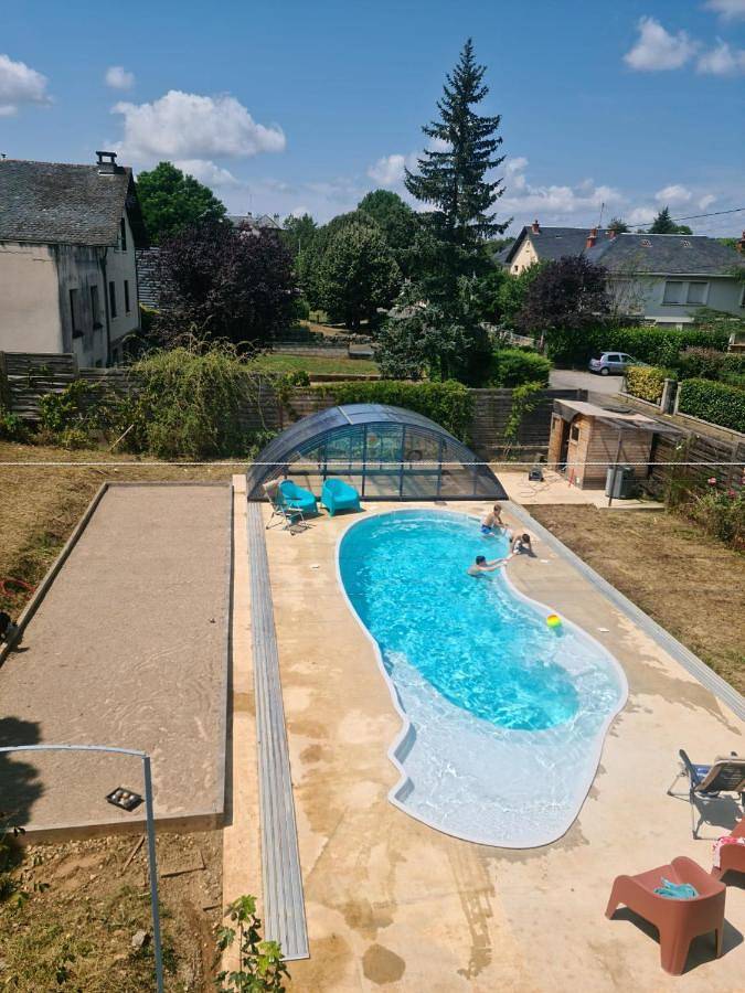 Appartement de vacances pour 6 personnes, avec piscine et terrasse, animaux acceptés