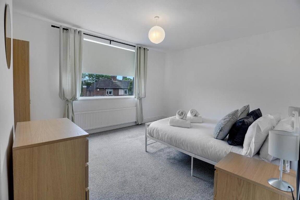 Pass the Keys | Seaside Sanctuary, Cullercoats – Walk to the Beach in Tynemouth, North Tyneside