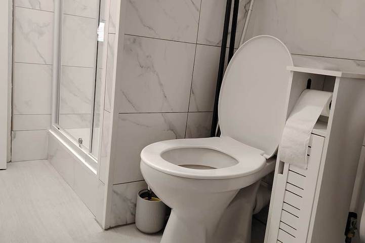 Entire apartment, Apartment with double bed, sofa bed, bathroom and kitchen in Montereau-Fault-Yonne, Seine-et-Marne
