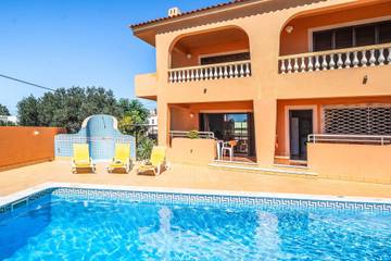 Villa for 4 People in Albufeira, Faro District, Photo 4