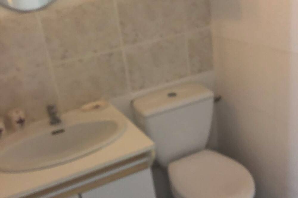 Appartement entier, Tranquil 1-bedroom studio in charming Blanquefort awaits you close to Bordeaux in Blanquefort, Région de Bordeaux