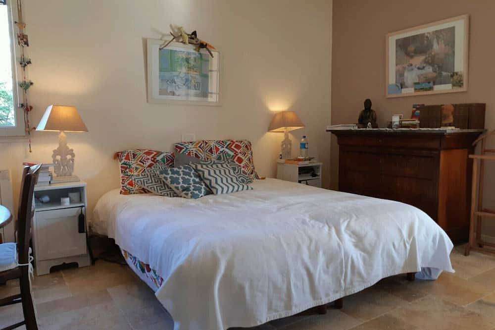 Luberon Hermosa villa con aire acondicionado con panorama excepcional Piscina Gran jardín in Lauris, Parque natural regional del Luberon