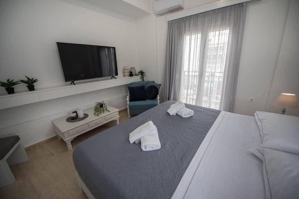 Cosy 3 floor house in the center of old city Ierapetra, Crete in Ierapetra, Lasithi