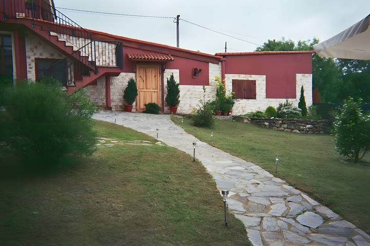 Casa rural para 2 personas, con jardín en Nava
