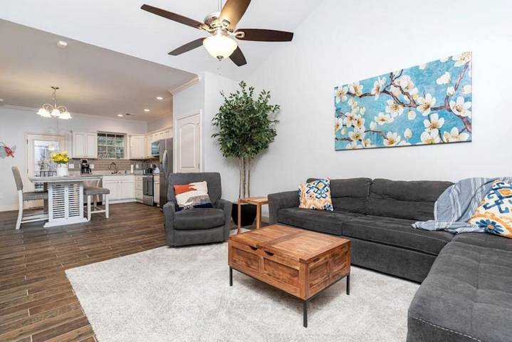 Ferienhaus für 4 Personen, mit Ausblick und Balkon sowie Pool - 1